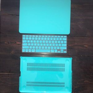 Turquoise MacBook Pro Laptop Case & Keyboard Cover